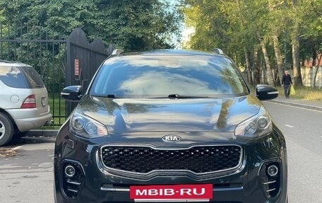 KIA Sportage IV рестайлинг, 2018 год, 2 000 000 рублей, 2 фотография