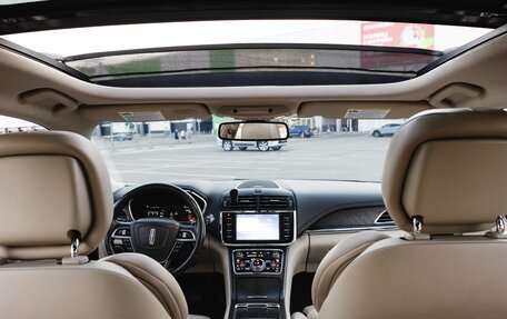 Lincoln Continental IX, 2016 год, 3 000 000 рублей, 11 фотография