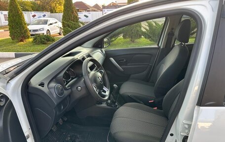 Renault Logan II, 2019 год, 790 000 рублей, 11 фотография