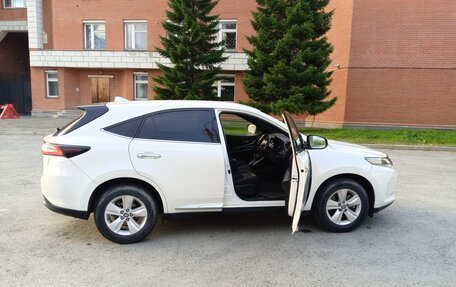 Toyota Harrier, 2019 год, 2 400 000 рублей, 8 фотография