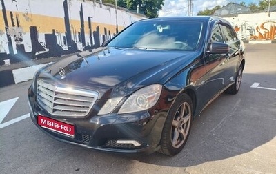Mercedes-Benz E-Класс, 2010 год, 900 000 рублей, 1 фотография