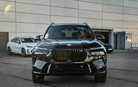 BMW X7, 2022 год, 15 000 000 рублей, 2 фотография