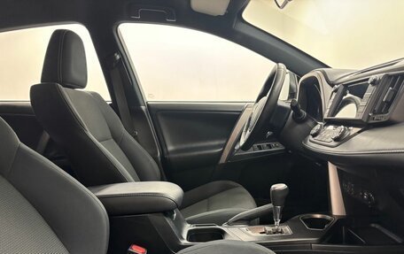 Toyota RAV4, 2018 год, 2 707 000 рублей, 11 фотография