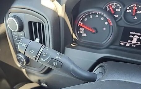 Chevrolet Silverado, 2025 год, 4 600 000 рублей, 7 фотография