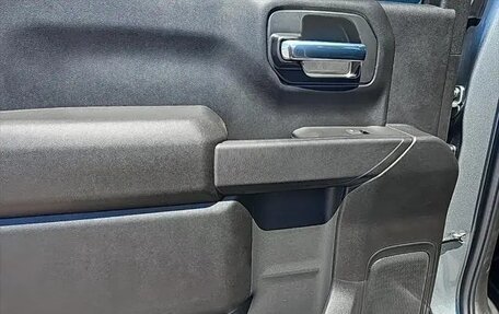 Chevrolet Silverado, 2025 год, 4 600 000 рублей, 14 фотография