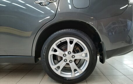 Mitsubishi Outlander III рестайлинг 3, 2013 год, 1 780 000 рублей, 13 фотография