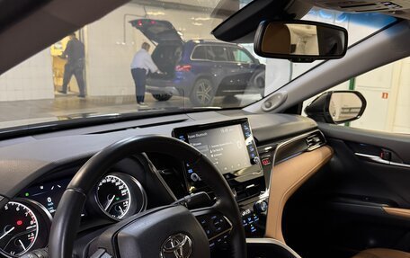 Toyota Camry, 2023 год, 4 100 000 рублей, 3 фотография