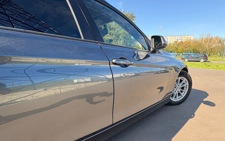 BMW 3 серия, 2018 год, 2 350 000 рублей, 24 фотография