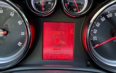 Opel Astra J, 2012 год, 710 000 рублей, 8 фотография