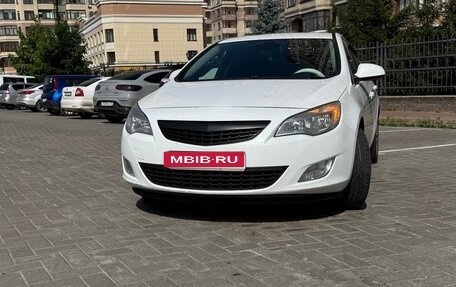 Opel Astra J, 2012 год, 710 000 рублей, 5 фотография