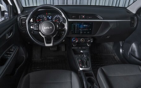 KIA Rio IV, 2021 год, 1 749 000 рублей, 6 фотография
