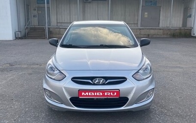 Hyundai Solaris II рестайлинг, 2013 год, 800 000 рублей, 1 фотография