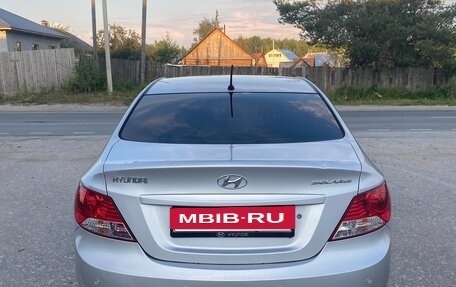 Hyundai Solaris II рестайлинг, 2013 год, 800 000 рублей, 6 фотография