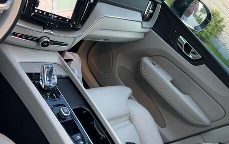 Volvo XC60 II, 2021 год, 3 800 000 рублей, 22 фотография
