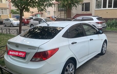 Hyundai Solaris II рестайлинг, 2013 год, 850 000 рублей, 13 фотография
