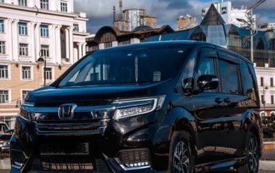 Honda Stepwgn IV, 2019 год, 2 300 000 рублей, 1 фотография