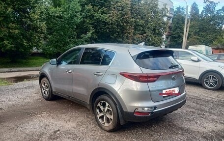 KIA Sportage IV рестайлинг, 2020 год, 2 400 000 рублей, 6 фотография