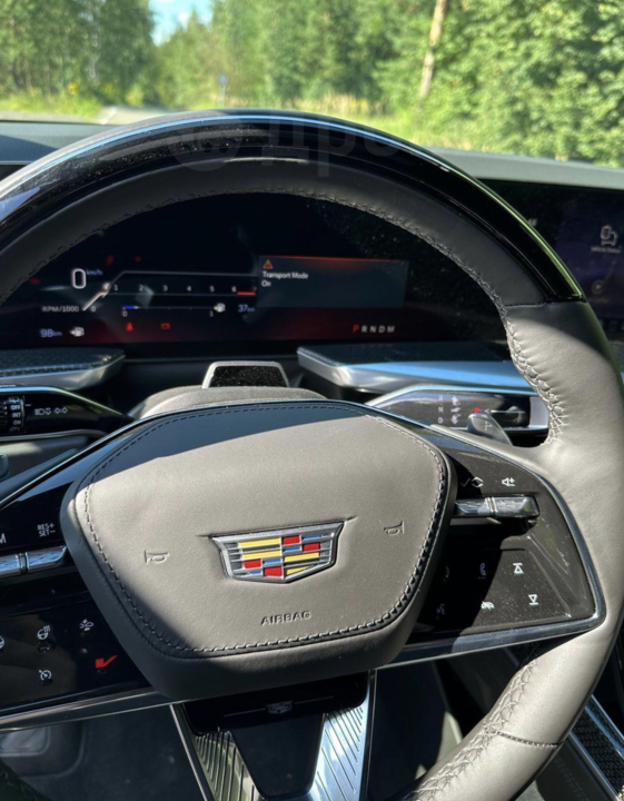Cadillac Escalade V, 2025 год, 33 000 000 рублей, 7 фотография