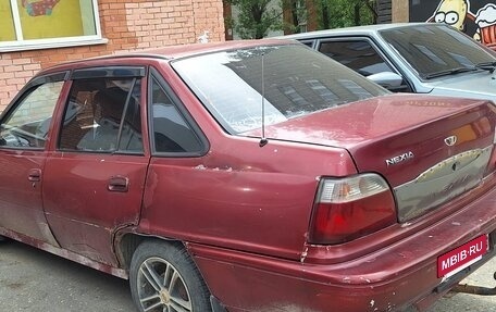 Daewoo Nexia I рестайлинг, 2004 год, 60 000 рублей, 3 фотография