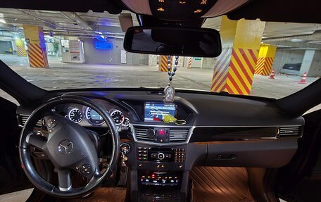 Mercedes-Benz E-Класс, 2009 год, 1 149 000 рублей, 11 фотография