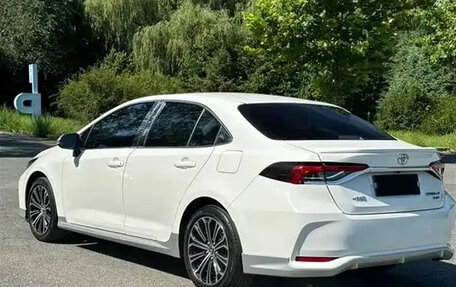 Toyota Corolla, 2022 год, 1 255 000 рублей, 2 фотография