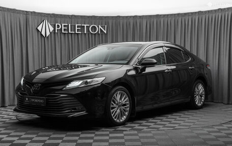 Toyota Camry, 2018 год, 3 090 000 рублей, 1 фотография