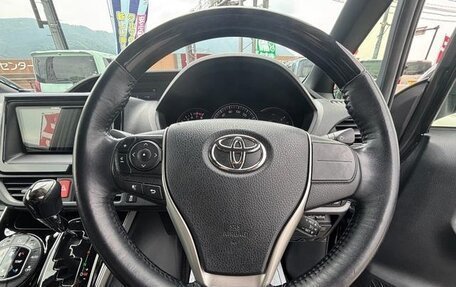 Toyota Esquire I, 2021 год, 2 000 000 рублей, 10 фотография