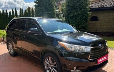 Toyota Highlander III, 2015 год, 3 200 000 рублей, 1 фотография
