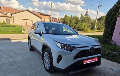Toyota RAV4, 2019 год, 2 600 000 рублей, 1 фотография