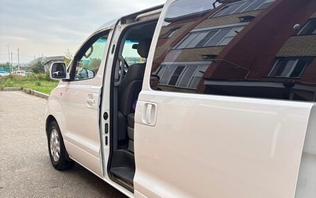 Hyundai Grand Starex Grand Starex I рестайлинг 2, 2012 год, 1 750 000 рублей, 5 фотография