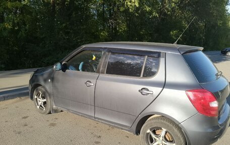 Skoda Fabia II, 2009 год, 350 000 рублей, 3 фотография