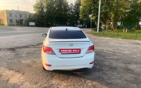 Hyundai Solaris II рестайлинг, 2011 год, 600 000 рублей, 6 фотография