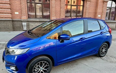 Honda Fit III, 2018 год, 1 350 000 рублей, 3 фотография