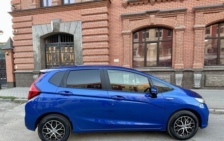 Honda Fit III, 2018 год, 1 350 000 рублей, 12 фотография