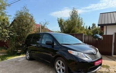 Toyota Sienna III, 2011 год, 1 600 000 рублей, 1 фотография