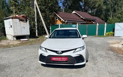 Toyota Camry, 2021 год, 3 350 000 рублей, 1 фотография
