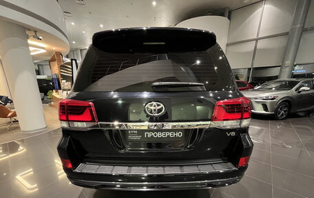 Toyota Land Cruiser 200, 2017 год, 5 992 000 рублей, 9 фотография
