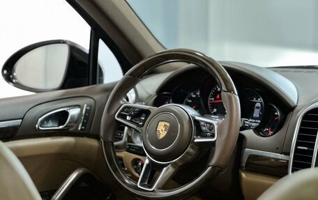 Porsche Cayenne III, 2015 год, 3 047 000 рублей, 17 фотография
