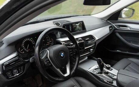 BMW 5 серия, 2018 год, 2 499 999 рублей, 2 фотография
