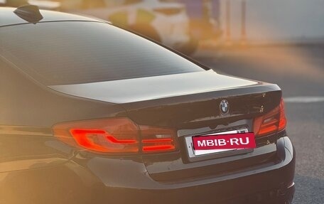 BMW 5 серия, 2018 год, 2 499 999 рублей, 6 фотография