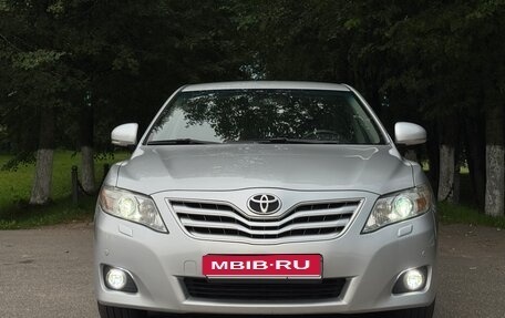 Toyota Camry, 2011 год, 1 470 000 рублей, 1 фотография