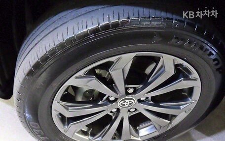 Toyota RAV4, 2022 год, 2 670 000 рублей, 6 фотография