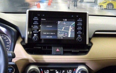 Toyota RAV4, 2022 год, 2 670 000 рублей, 15 фотография