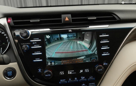 Toyota Camry, 2018 год, 3 090 000 рублей, 19 фотография