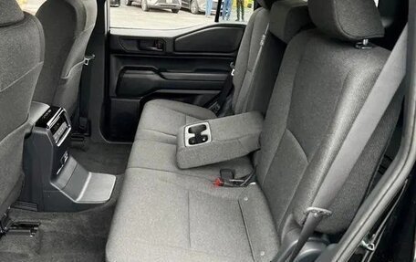 Toyota Land Cruiser Prado, 2025 год, 6 300 000 рублей, 13 фотография