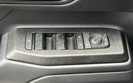 Toyota Land Cruiser Prado, 2025 год, 6 300 000 рублей, 32 фотография