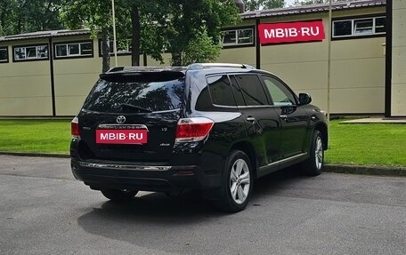 Toyota Highlander III, 2011 год, 2 150 000 рублей, 6 фотография