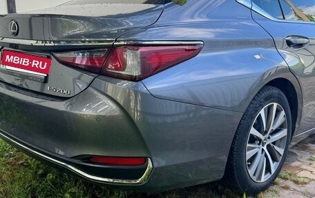Lexus ES VII, 2021 год, 1 500 000 рублей, 2 фотография