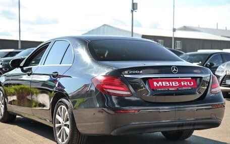 Mercedes-Benz E-Класс, 2019 год, 2 350 400 рублей, 7 фотография