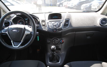 Ford Fiesta, 2015 год, 690 000 рублей, 10 фотография